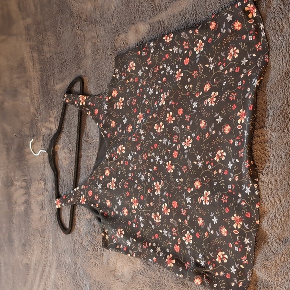 Black multicolored Floral Sleeveless Camisole - Picture 5 of 7